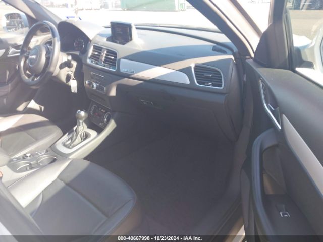 WA1ECCFS0HR010603 Audi Q3 2.0t Premium