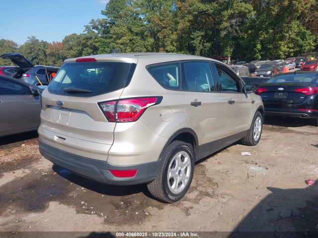 Ford ESCAPE S 2018 1FMCU0F70JUA16095 Image 4
