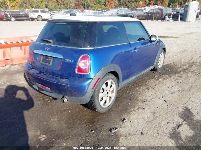 2012 MINI COOPER WMWSU3C54CT255935 Photo 3