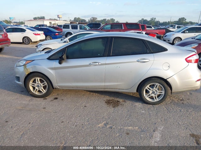 Ford FIESTA SE 2018 3FADP4BJ6JM119959 Image 14