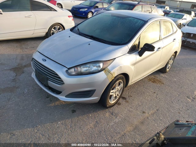 Ford FIESTA SE 2018 3FADP4BJ6JM119959 Image 2