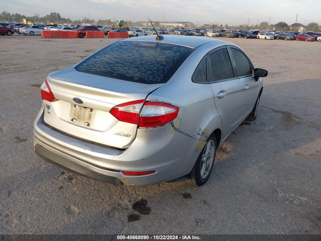 Ford FIESTA SE 2018 3FADP4BJ6JM119959 Image 4