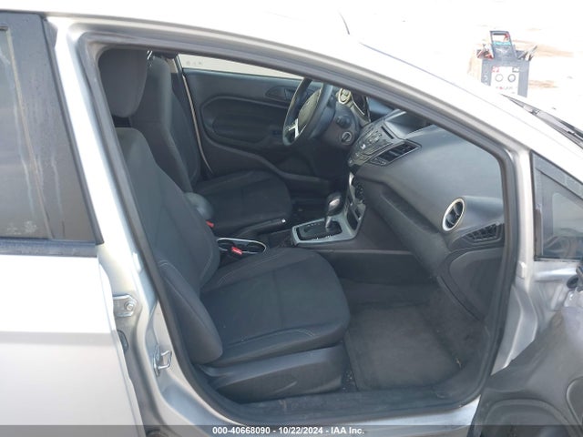Ford FIESTA SE 2018 3FADP4BJ6JM119959 Image 5