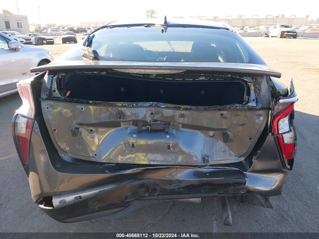 Toyota Prius Two 2017 JTDKBRFU3H3030105 Image 16