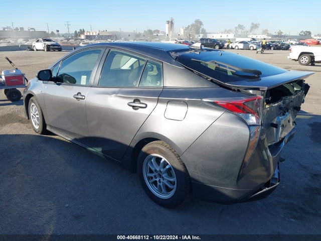 Toyota Prius Two 2017 JTDKBRFU3H3030105 Image 3