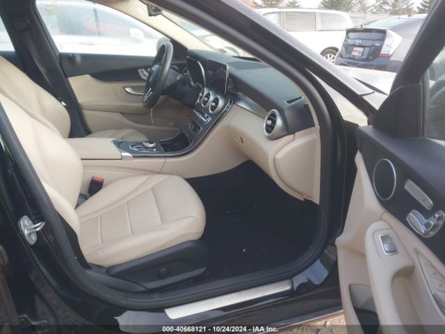 W1KWF8EB2MR626223 Mercedes-Benz C 300 4matic