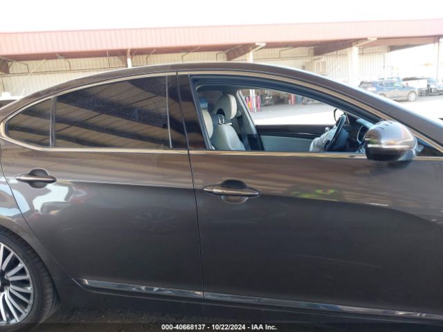 KNALN4D75E5132952 KIA Cadenza Premium