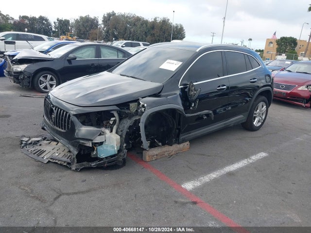 W1N4N4GB5MJ165620 Mercedes-Benz GLA 250