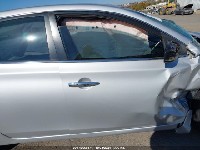 3N1AB7AP0JL636752 Nissan SENTRA SV