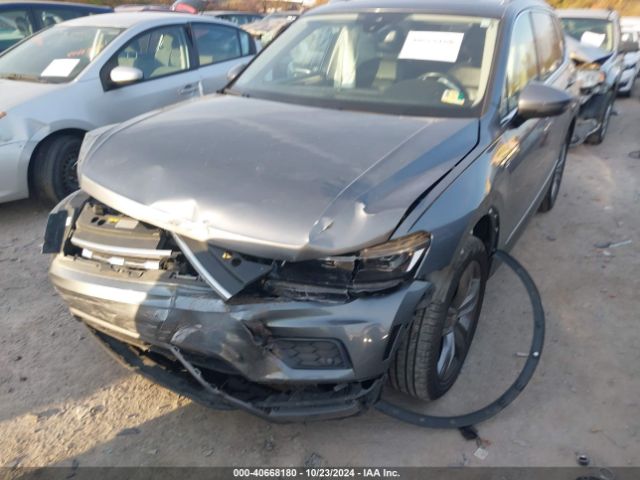 3VV4B7AXXJM001818 Volkswagen Tiguan 2.0t Sel Premium