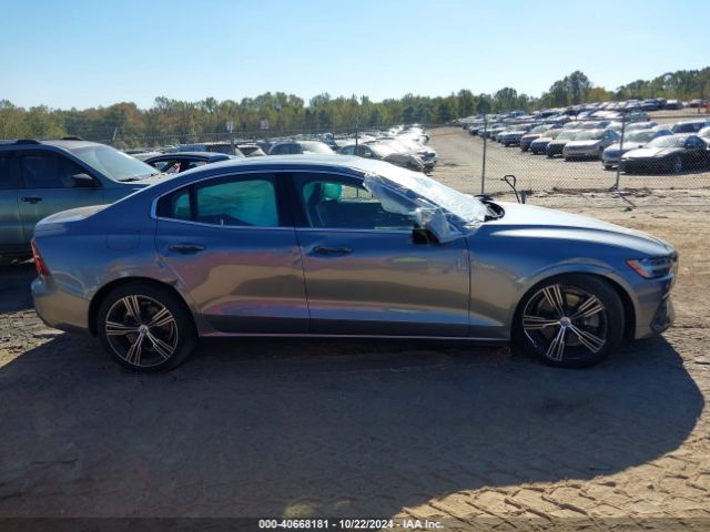 7JRA22TL2KG001758 Volvo S60 T6 Inscription
