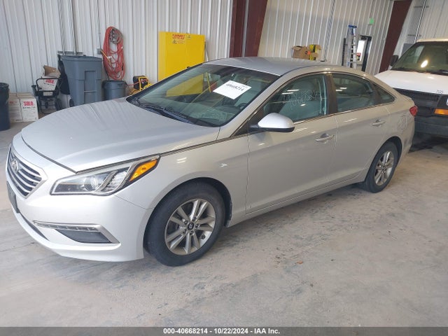 Продажа на аукционе авто 2015 Hyundai Sonata Se, vin: 5NPE24AF0FH003986, номер лота: 40668214