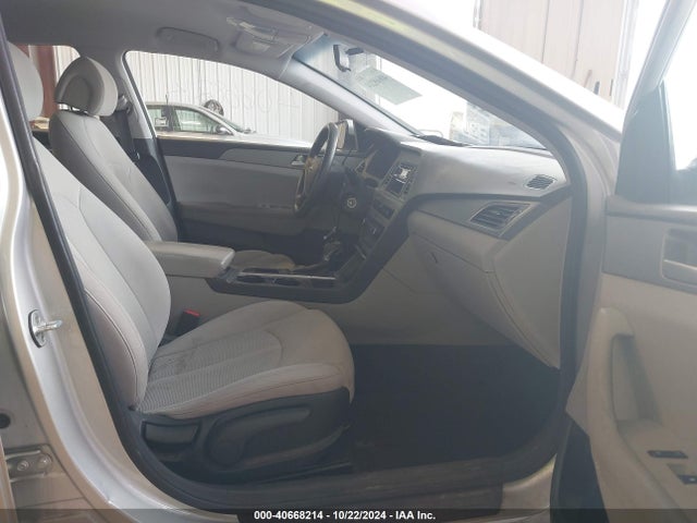 Продажа на аукционе авто 2015 Hyundai Sonata Se, vin: 5NPE24AF0FH003986, номер лота: 40668214