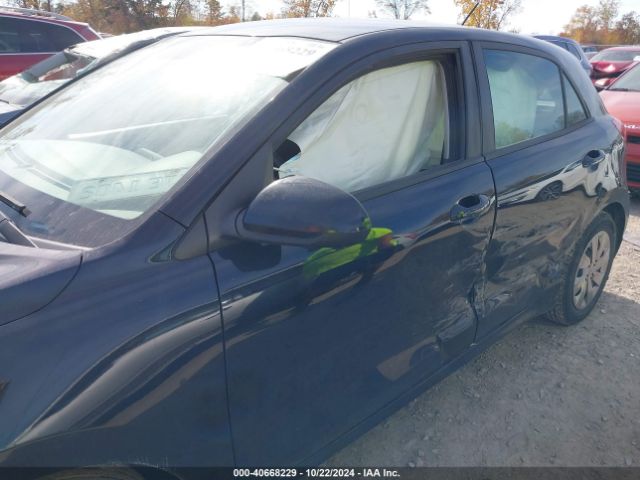 3KPA25AB7KE199585 KIA Rio 5-door S