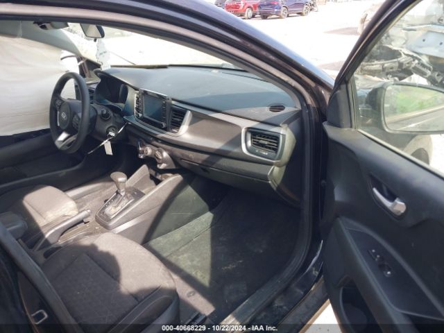 3KPA25AB7KE199585 KIA Rio 5-door S