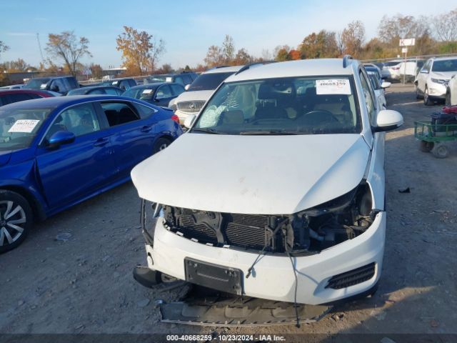 WVGBV7AX7GW554136 Volkswagen TIGUAN S
