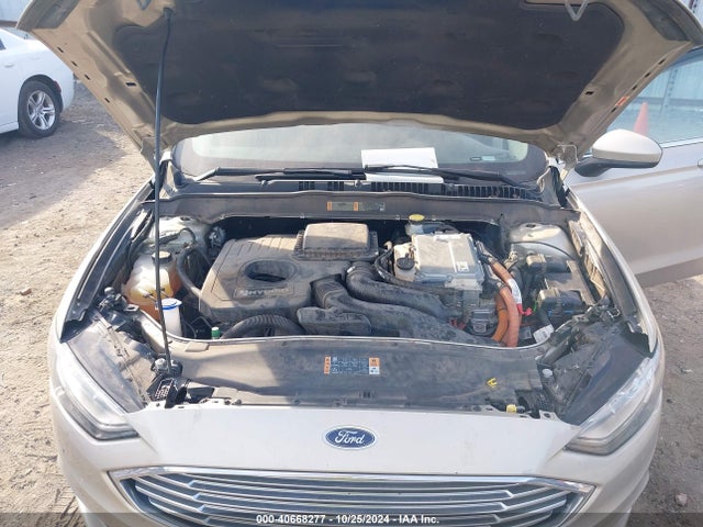 Ford Fusion Hybrid Se 2017 3FA6P0LU7HR416763 Image 10