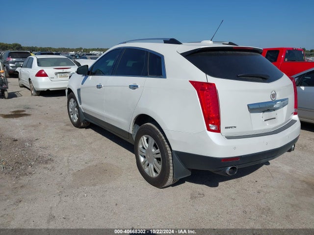 2016 CADILLAC SRX 3GYFNBE33GS531765 Photo 2