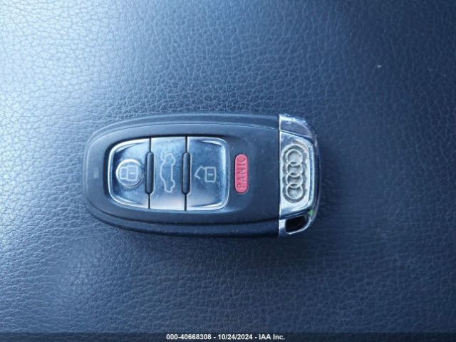 2010 AUDI A5 WAUGFAFR2AA000681 Photo 10