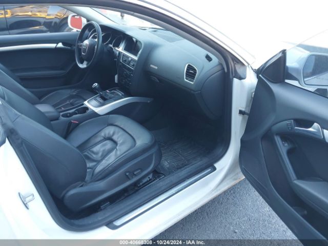 2010 AUDI A5 WAUGFAFR2AA000681 Photo 4