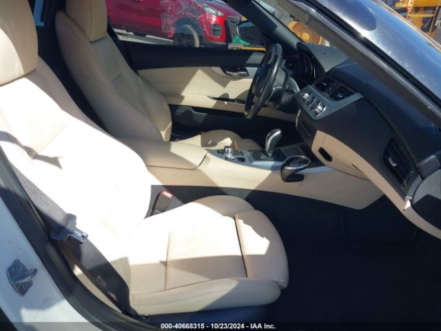 2014 BMW Z4 WBALM7C56EE385752 Photo 4