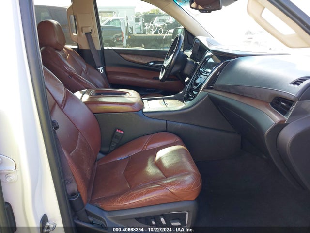 2016 CADILLAC ESCALADE ESV 1GYS4HKJ8GR168941 Photo 4