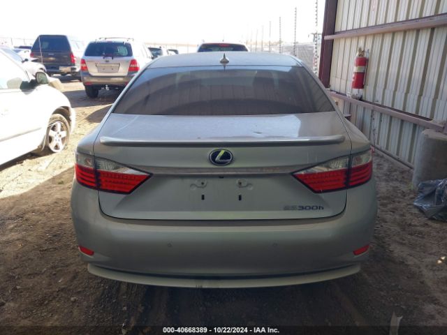 JTHBW1GG5E2046157 Lexus ES 300H