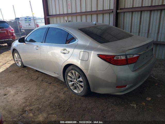 JTHBW1GG5E2046157 Lexus ES 300H