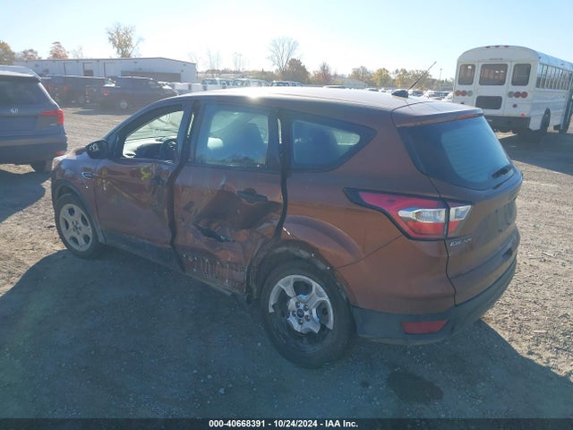 Ford ESCAPE S 2017 1FMCU0F79HUD40060 Image 3