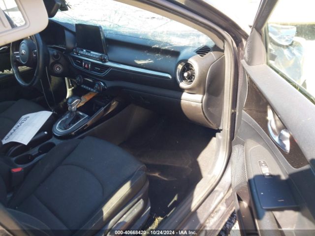 3KPF34AD0KE127318 KIA FORTE S