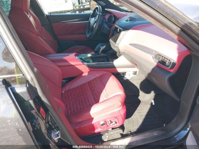 ZN661ZUT1NX378955 Maserati Levante Trofeo