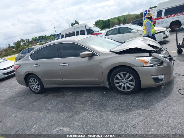 Nissan Altima 2.5 S 2015 1N4AL3AP8FN363320 Image 12