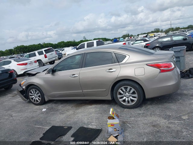Nissan Altima 2.5 S 2015 1N4AL3AP8FN363320 Image 13