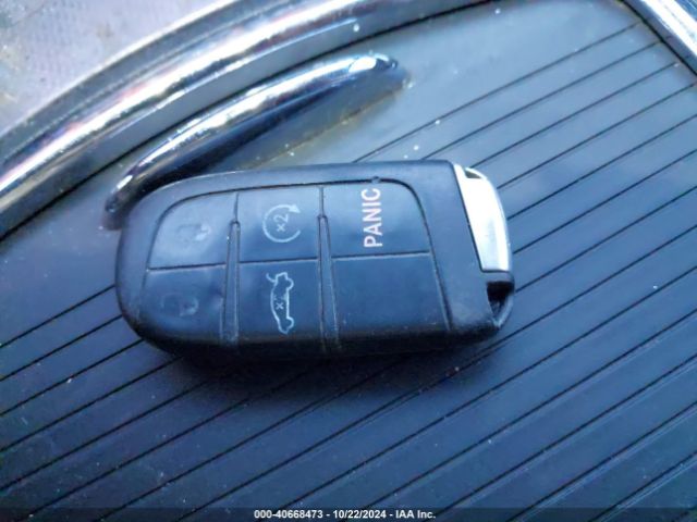2C3CDXHG3EH140305 Dodge Charger Sxt