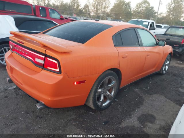 2C3CDXHG3EH140305 Dodge Charger Sxt