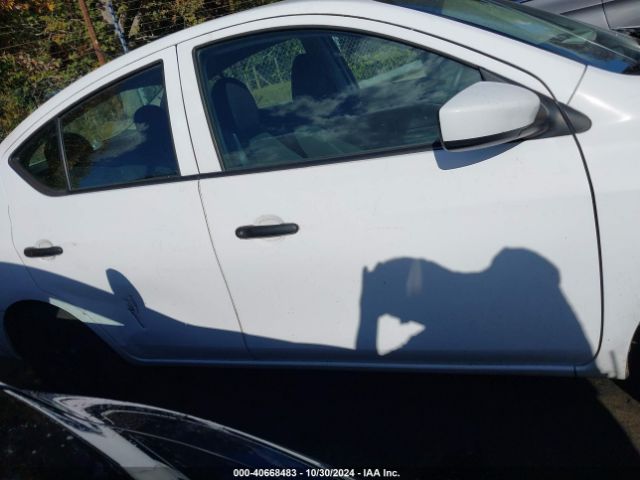 3N1CN7AP1KL825251 Nissan Versa 1.6 S+