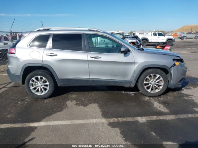 1C4PJLCB4KD348681 Jeep Cherokee Latitude Fwd