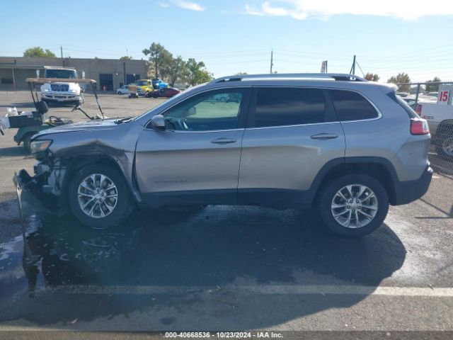 1C4PJLCB4KD348681 Jeep Cherokee Latitude Fwd
