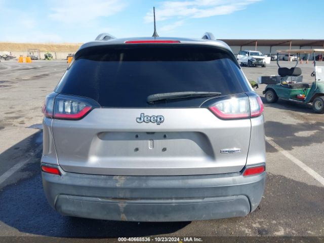 1C4PJLCB4KD348681 Jeep Cherokee Latitude Fwd
