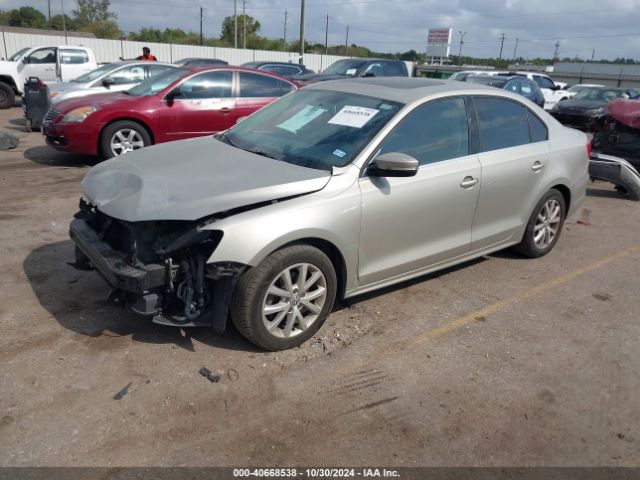 3VWD17AJ2EM257032 Volkswagen Jetta 1.8t Se