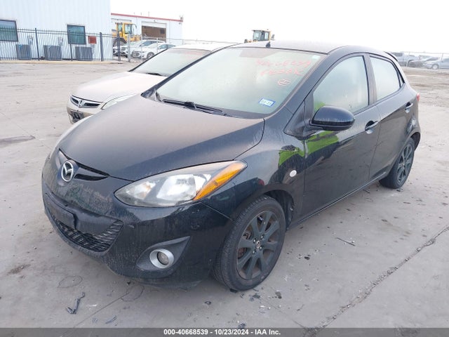 Mazda Mazda2 Touring 2014 JM1DE1LY4E0176891 Image 2