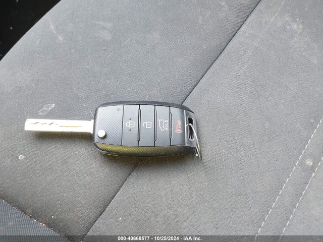 KIA Sorento 2.4l Lx 2018 5XYPGDA37JG415516 Image 11