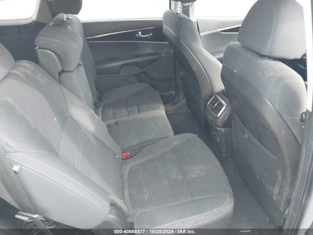 KIA Sorento 2.4l Lx 2018 5XYPGDA37JG415516 Image 8