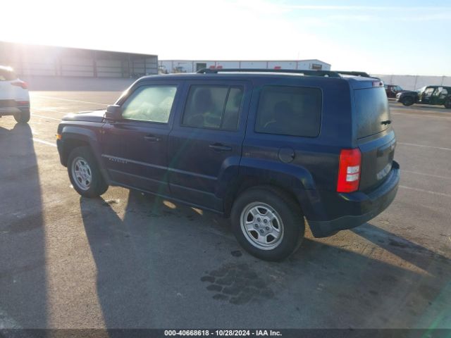 1C4NJPBBXFD401261 Jeep Patriot Sport