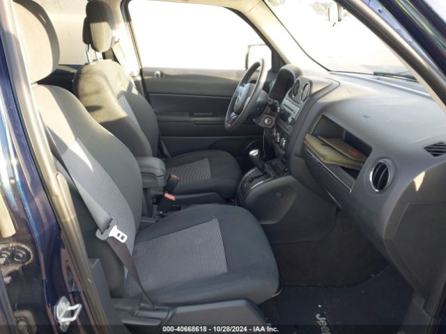 1C4NJPBBXFD401261 Jeep Patriot Sport