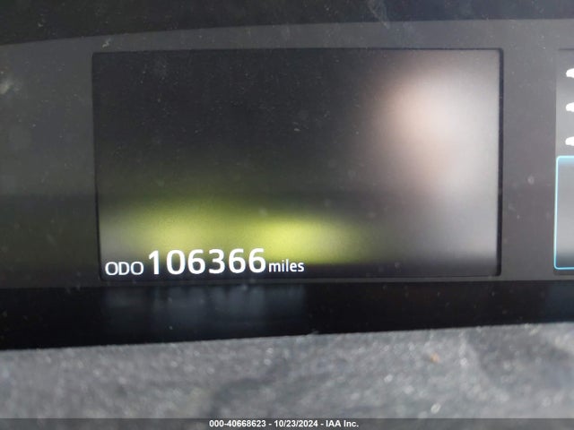 JTDKARFU5K3068641 Toyota Prius Limited