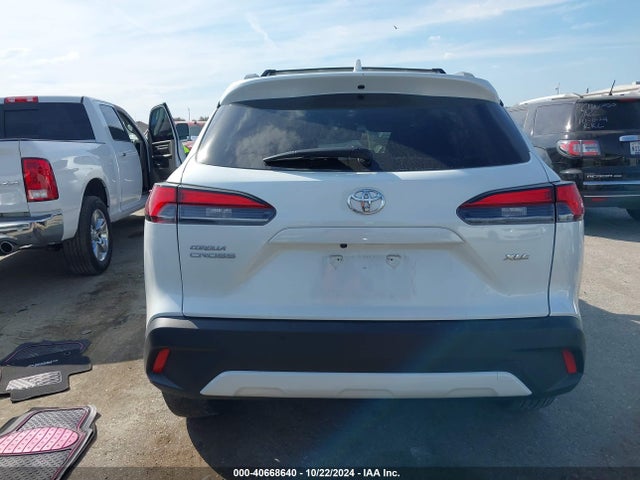 Toyota Corolla Cross Xle 2022 7MUDAAAG0NV005922 Image 15
