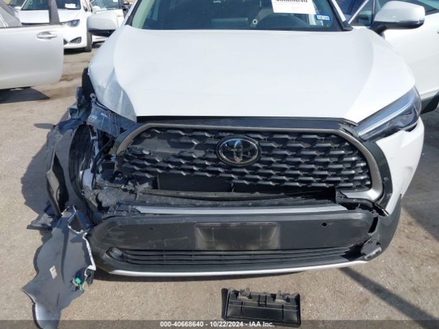 Toyota Corolla Cross Xle 2022 7MUDAAAG0NV005922 Image 6
