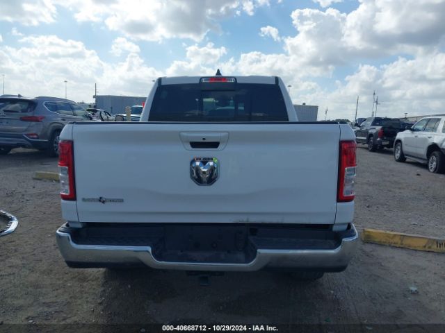 1C6RREFG5NN219052 RAM 1500 Lone Star  4x2 5'7 Box