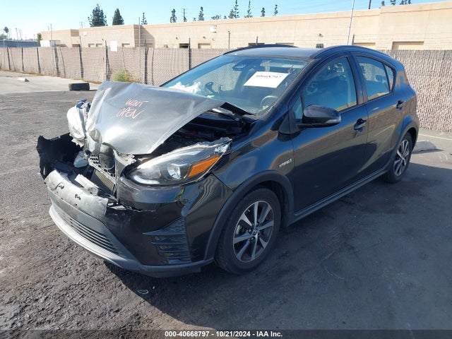 JTDKDTB32J1607874 Toyota Prius C Two